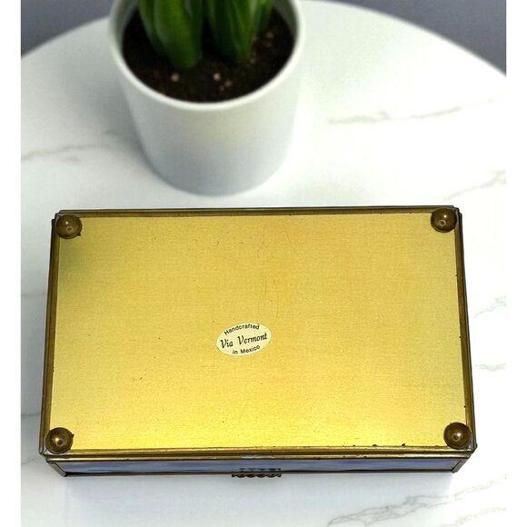 Vintage Via Vermont Etched Blue Glass Trinket Box With Mirrored Bottom - Picture 12 of 13